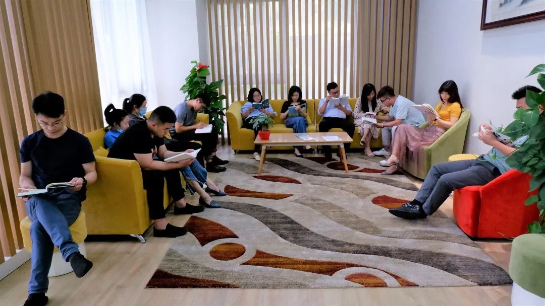 感受文字之美,共享閱讀之樂 | 寶開與燎申智城共同舉辦成長專場讀書活動(dòng)